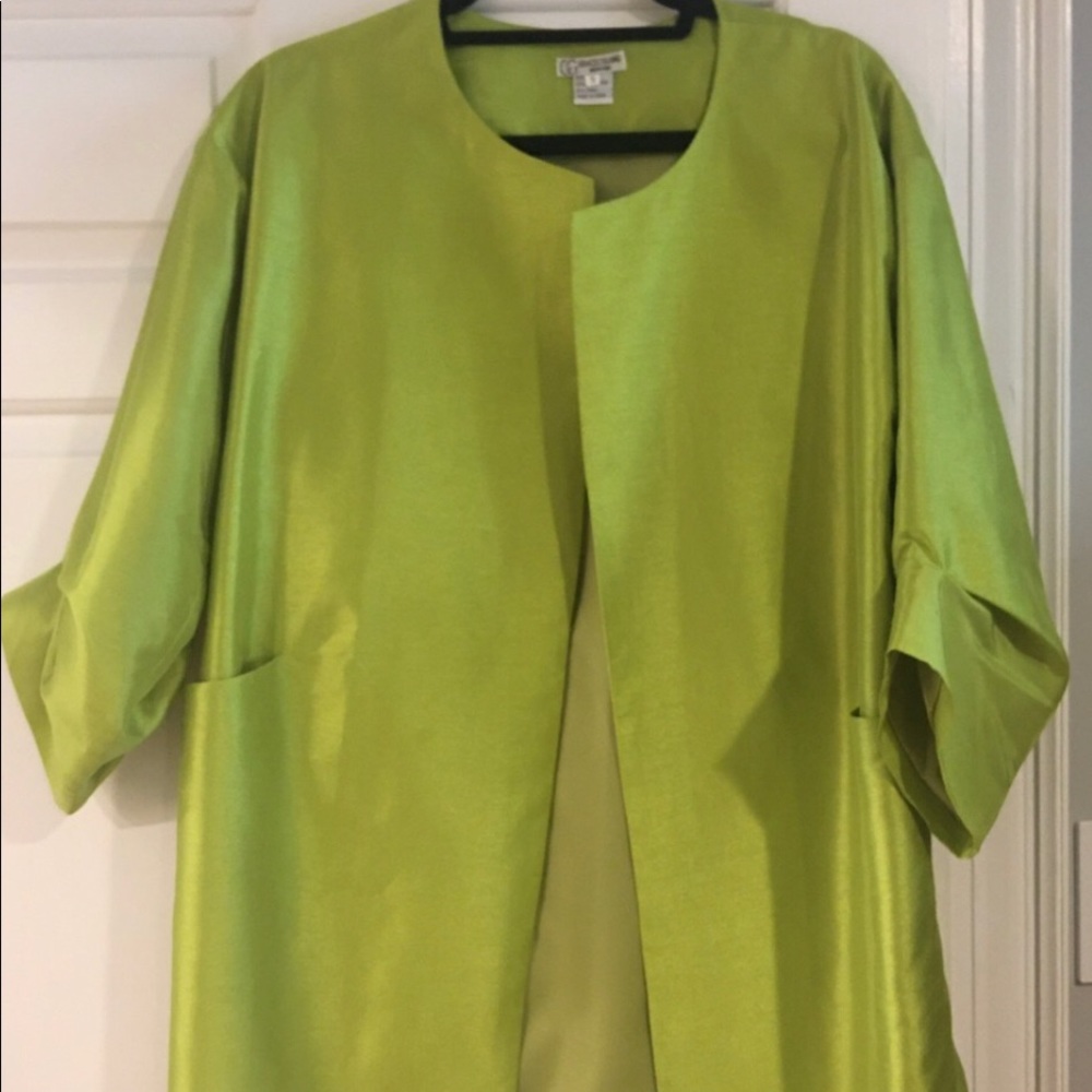 Statement Jacket with pockets. Hot summer vibe.